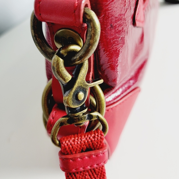 🔥NWT Donald J Pliner Patent Leather Wristlet Clutch - Picture 13 of 16